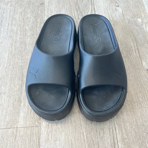 Womens Puma Black Platform Slides - 6 - Picture 1 of 6